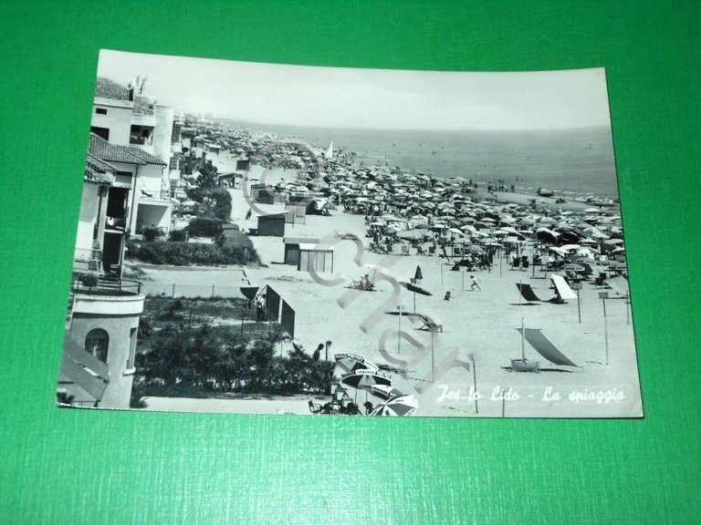 Cartolina Jesolo Lido - La spiaggia 1959