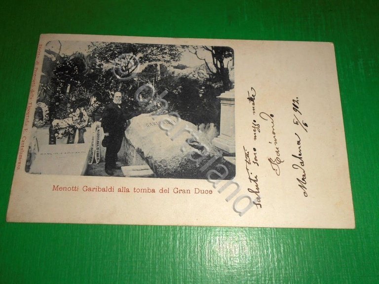 Cartolina La Maddalena - Menotti Garibaldi alla tomba del Gran …