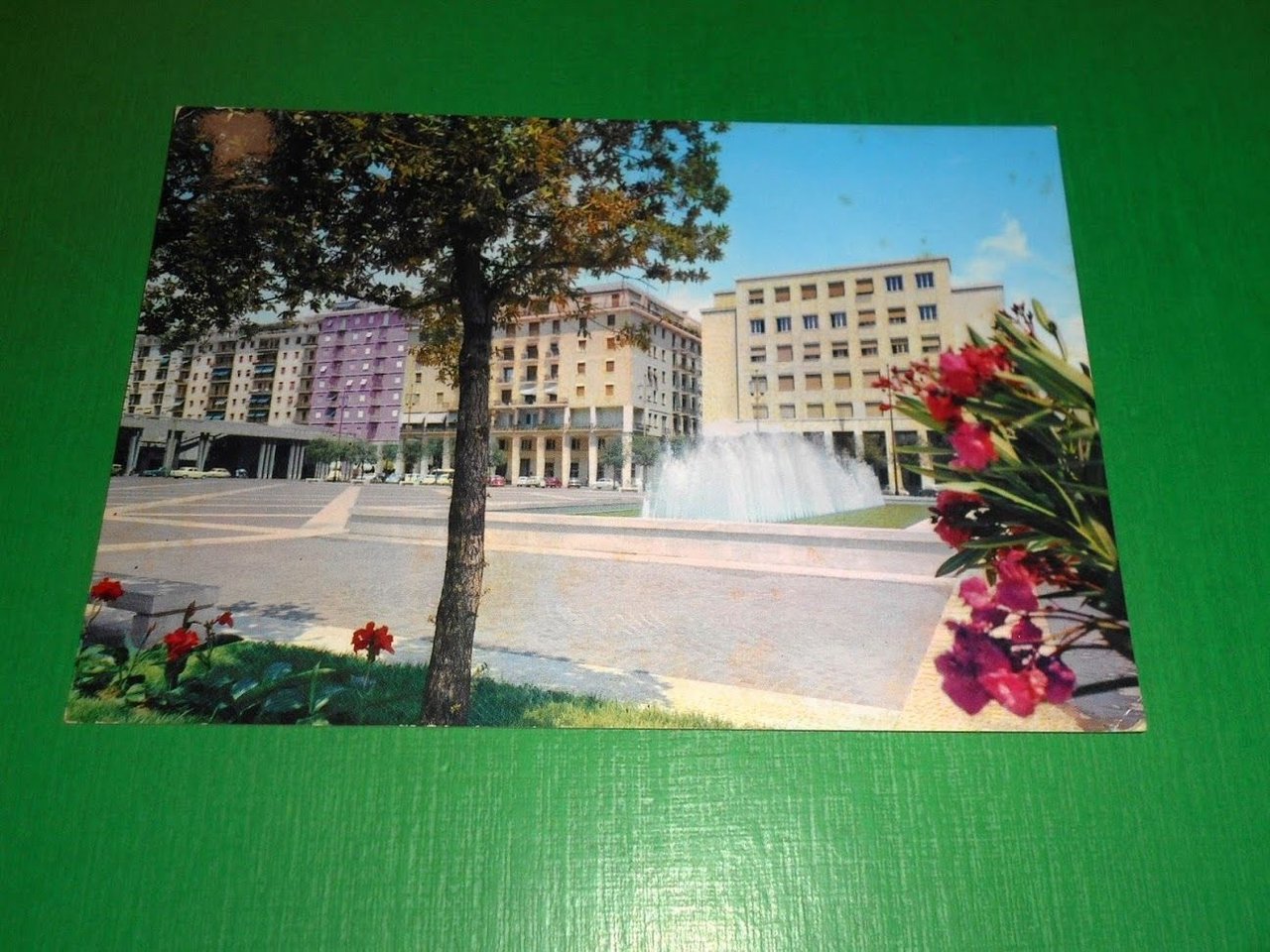 Cartolina La Spezia - Piazza Italia 1972.