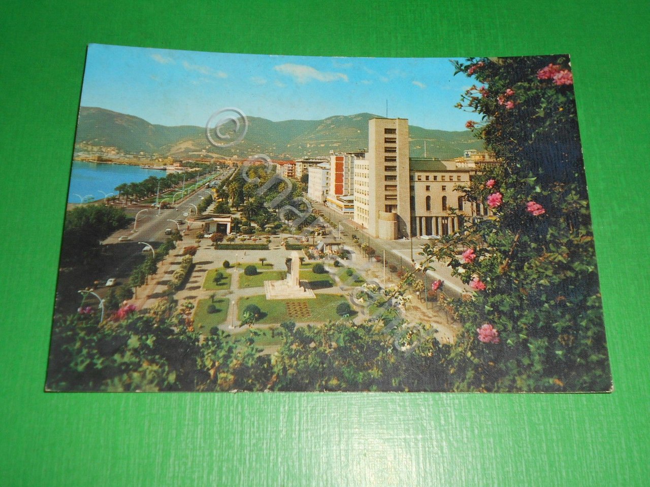 Cartolina La Spezia - Viale Italia 1970 ca.