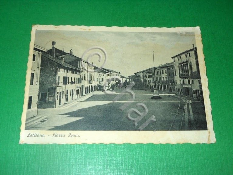Cartolina Latisana - Piazza Roma 1937.