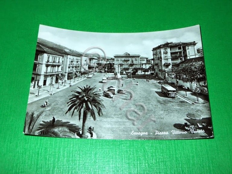 Cartolina Lavagna - Piazza Vittorio Veneto 1962 | Immagine Gallery 2
