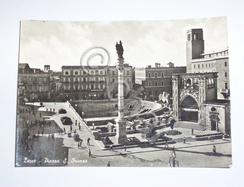 Cartolina Lecce - Piazza S. Oronzo 1959.