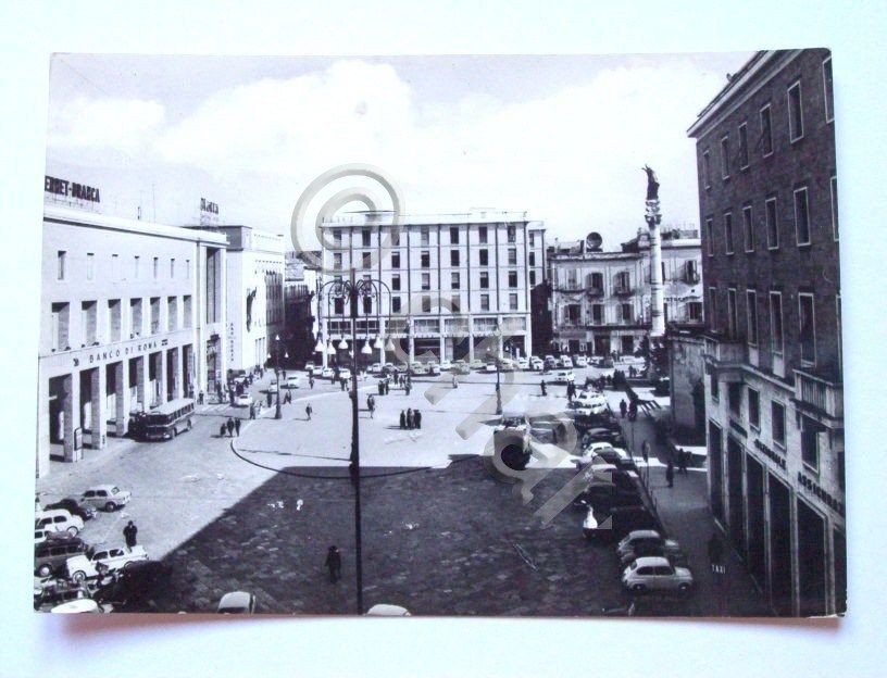 Cartolina Lecce - Piazza S. Oronzo 1963.