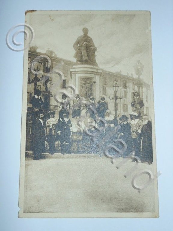 Cartolina Lecco - Monumento ad A. Manzoni e gruppo degli …