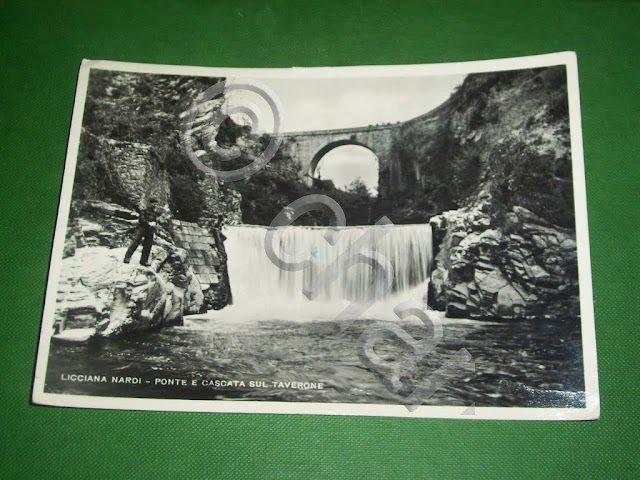 Cartolina Licciana Nardi - Ponte e Cascata sul Taverone 1951.
