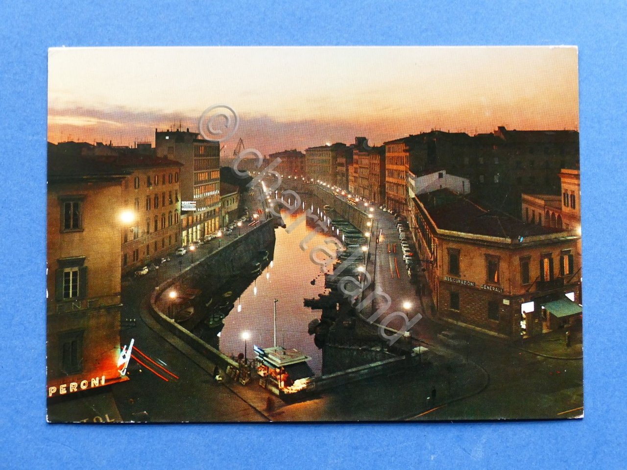 Cartolina Livorno - Scali M.D'Azeglio e A. Manzoni di notte …