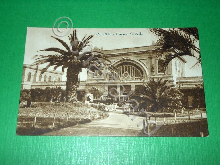 Cartolina Livorno - Stazione Centrale 1930 ca