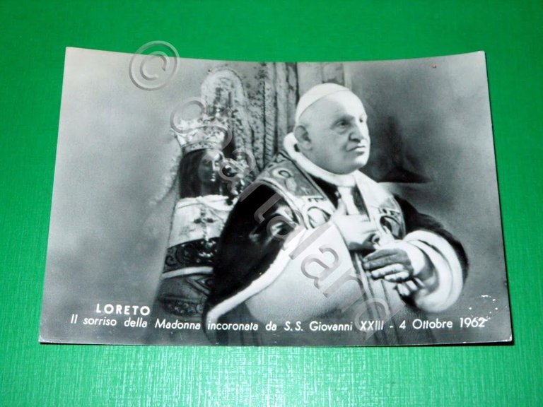 Cartolina Loreto - Il sorriso della Madonna incoronata da SS. …