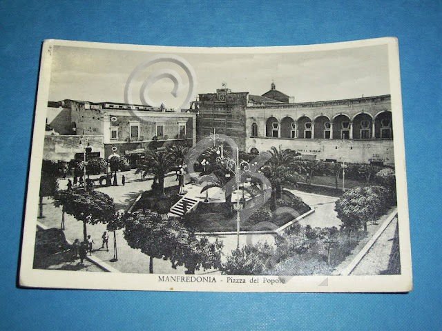 Cartolina Manfredonia - Piazza del Popolo 1956. | Immagine principale