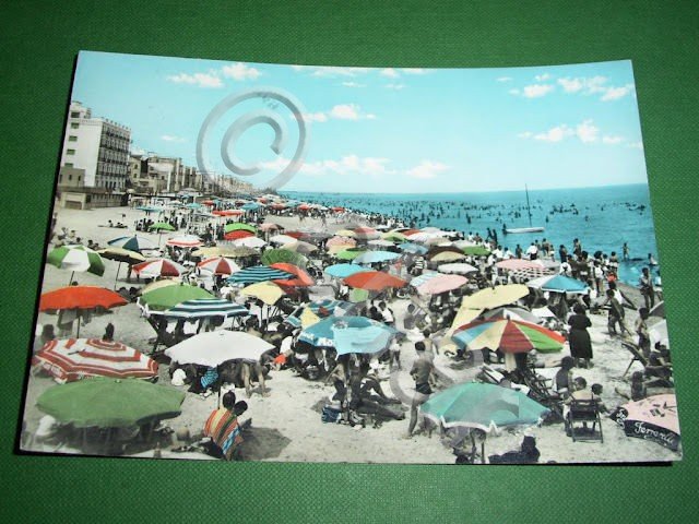 Cartolina Margherita di Savoia - La Spiaggia 1960.
