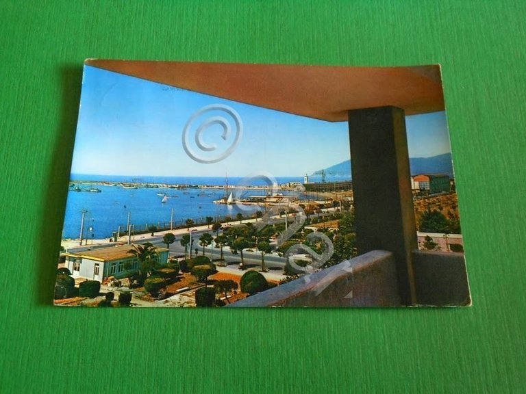 Cartolina Marina di Carrara - Il Porto 1957.