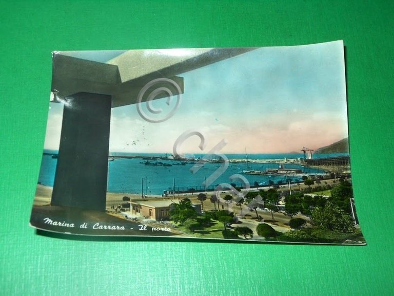 Cartolina Marina di Carrara - Il porto 1958.