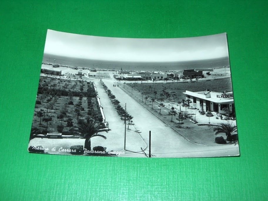 Cartolina Marina di Carrara - Panorama spiaggia 1952.