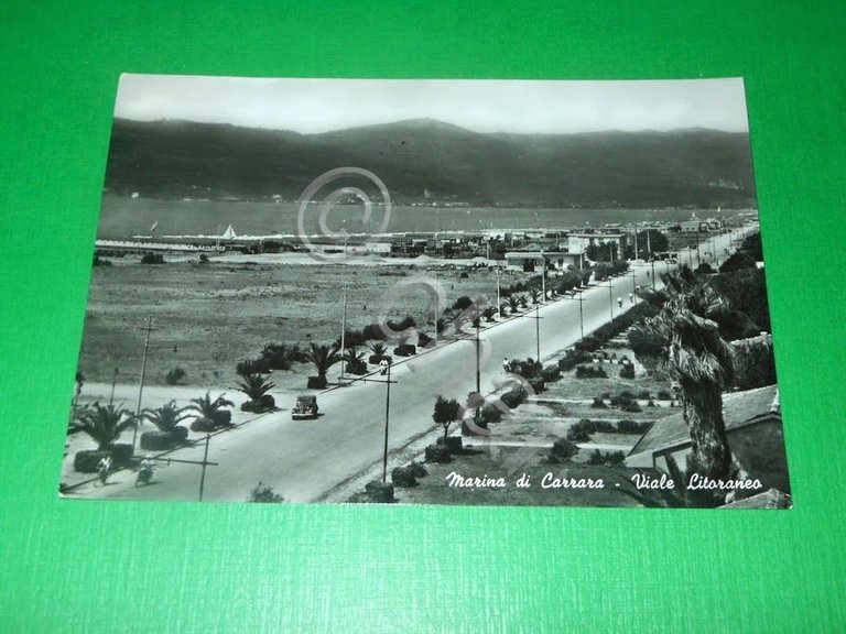 Cartolina Marina di Carrara - Viale Litoraneo 1957 | Immagine Gallery 2