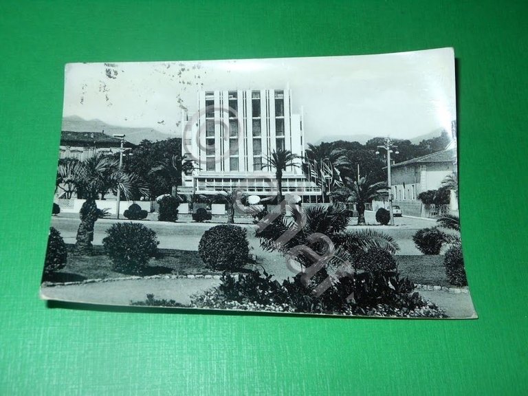 Cartolina Marina di Massa - Grand Hotel Excelsior 1959.