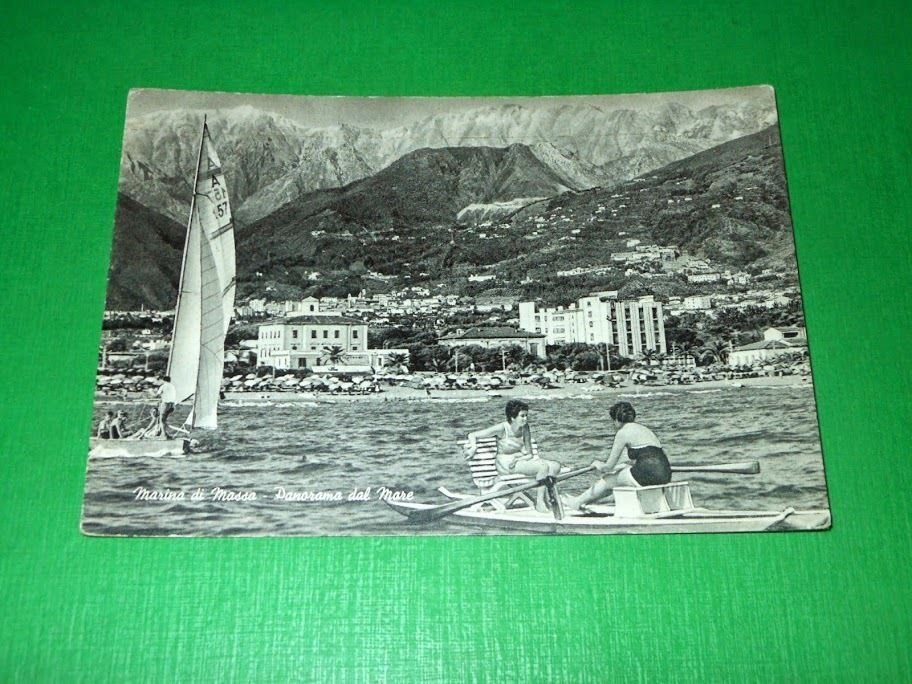 Cartolina Marina di Massa - Panorama dal Mare 1959.