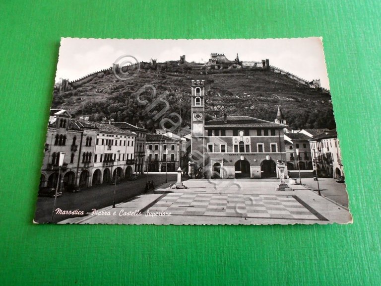 Cartolina Marostica - Piazza e Castello Superiore 1960 ca