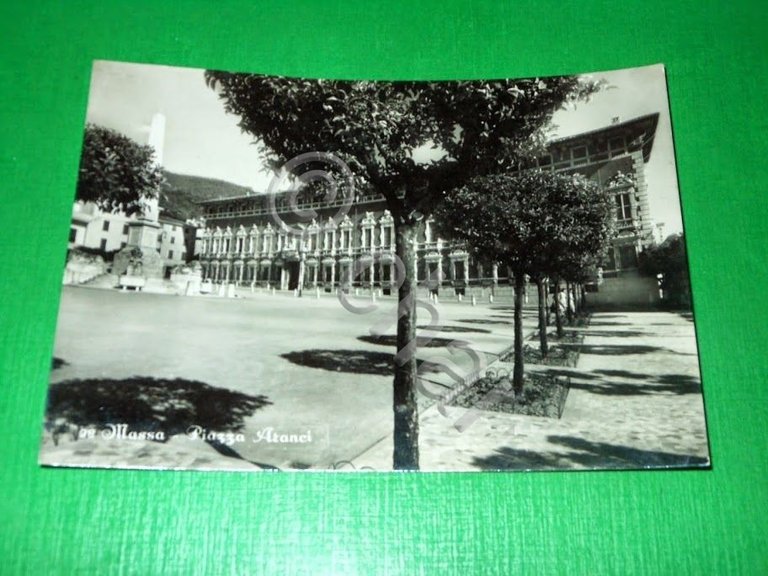 Cartolina Massa - Piazza Aranci 1952