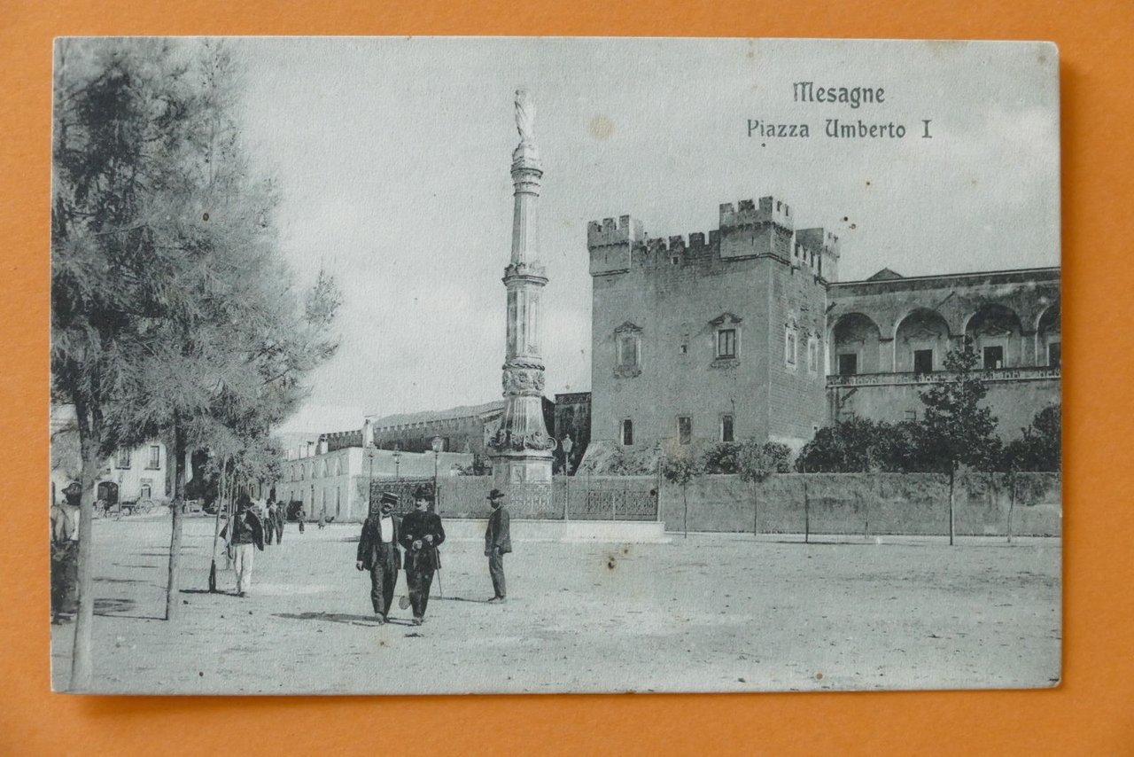 Cartolina Mesagne - Piazza Umberto I - 1910 ca..