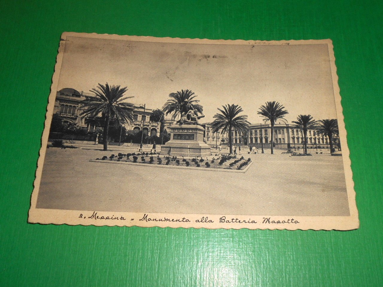 Cartolina Messina - Monumento alla Batteria Masotto 1941.