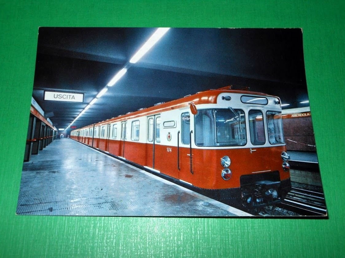 Cartolina Milano - Metropolitana 1965.