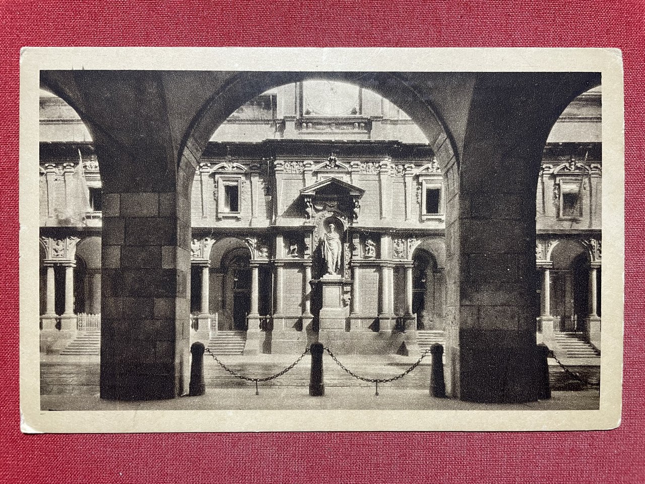 Cartolina Milano - Palazzo dei Giureconsulti dai Portici di Piazza …