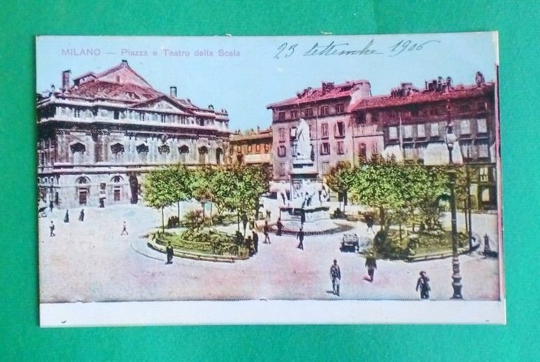 Cartolina Milano - Piazza e Teatro della Scala - 1906.