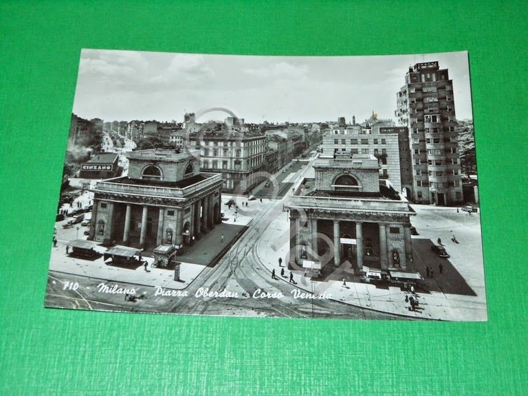 Cartolina Milano - Piazza Oberdan - Corso Venezia 1955