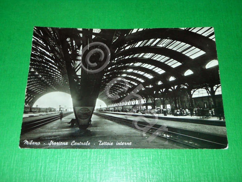 Cartolina Milano - Stazione Centrale - Tettoie interne 1955 ca.