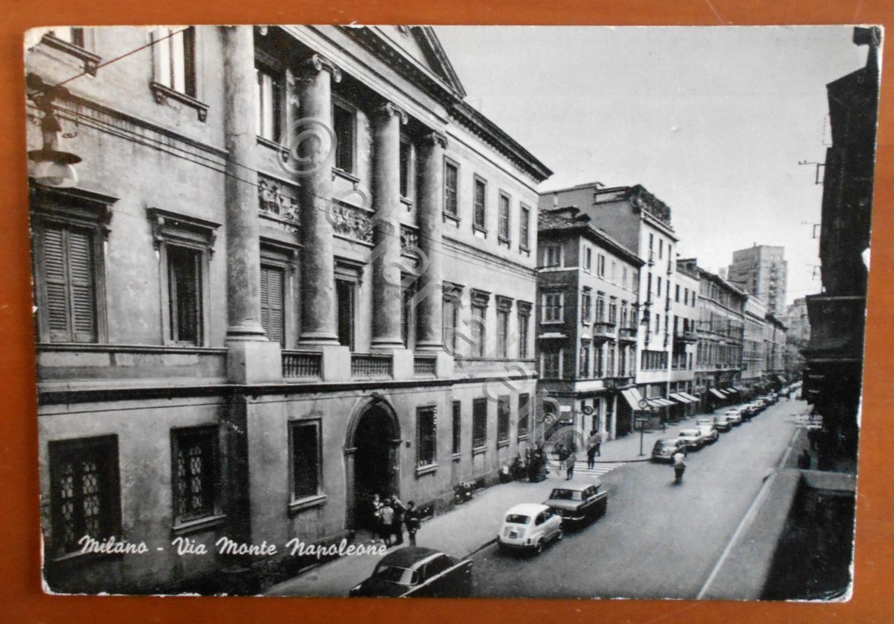 Cartolina Milano - Via Monte Napoleone - 1968 | Immagine principale