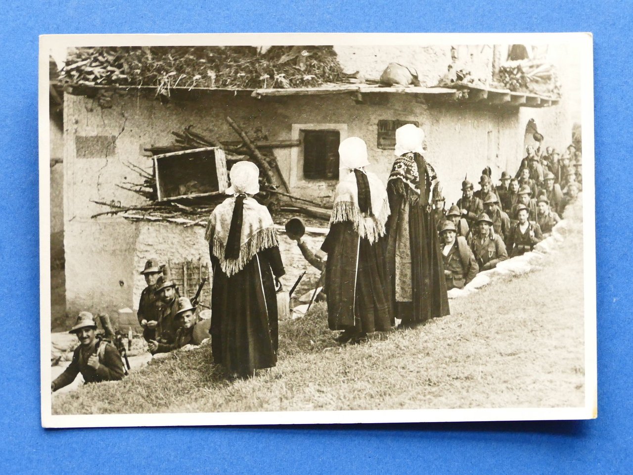 Cartolina Militaria - Arrivano gli Alpini - 1940.