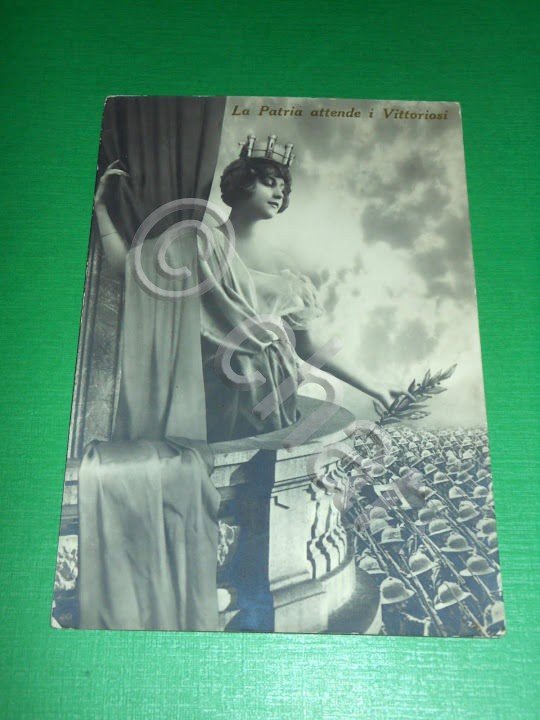 Cartolina Militaria - La Pattria attende i Vittoriosi 1935