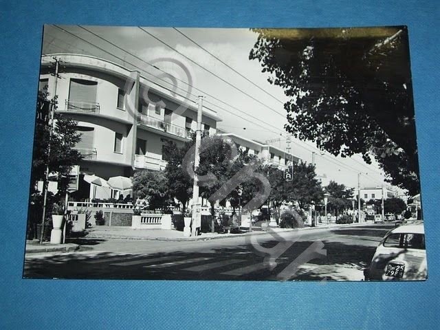 Cartolina Miramare Rimini Viale Regina Margherita 1961.