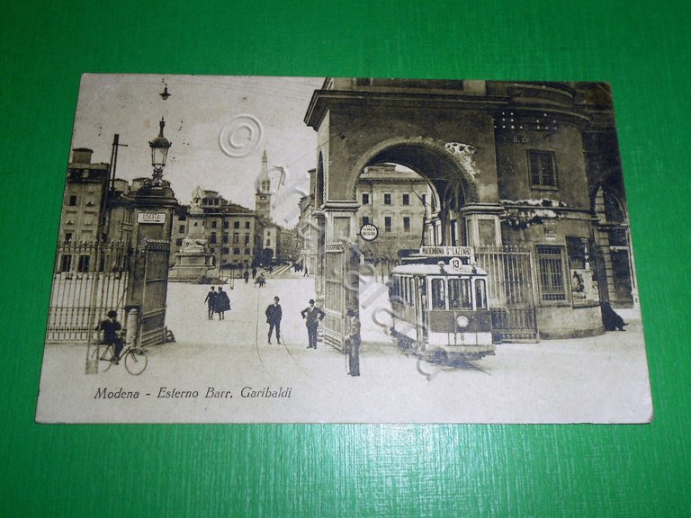 Cartolina Modena - Esterno Barr. Garibaldi 1920