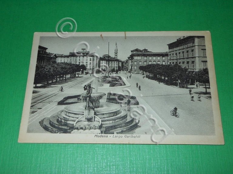 Cartolina Modena - Largo Garibaldi 1930 ca.