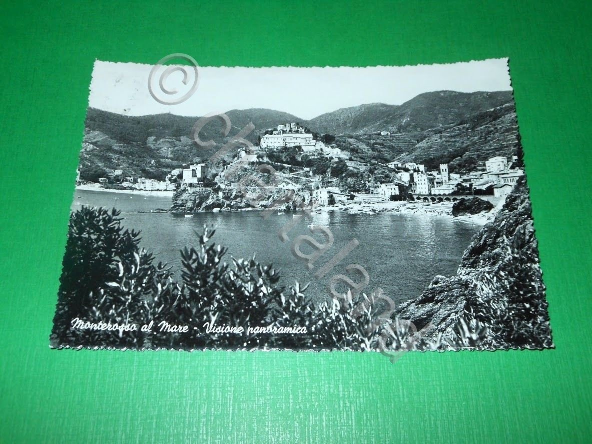 Cartolina Monterosso al Mare - Visione panoramica 1961.