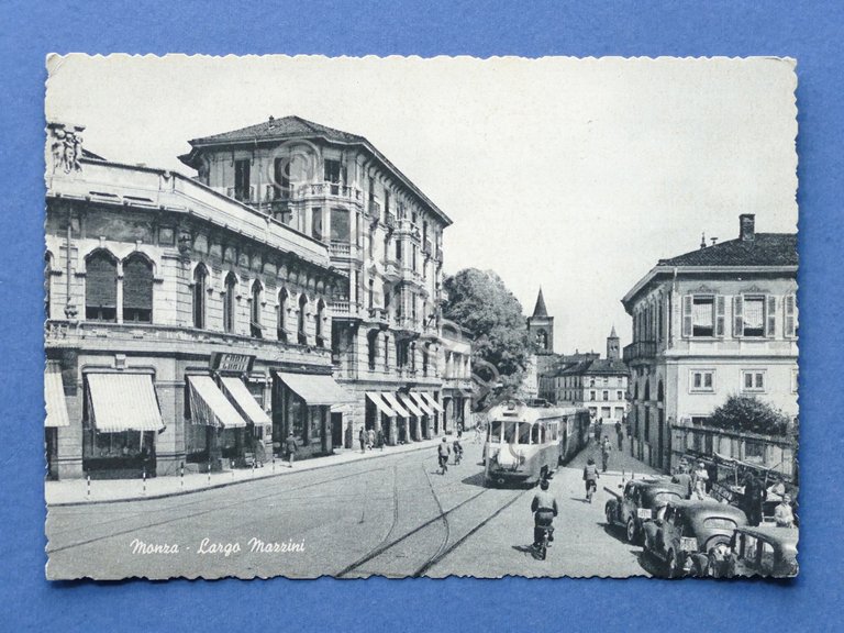 Cartolina Monza - Largo Mazzini - Tram - 1950 ca..