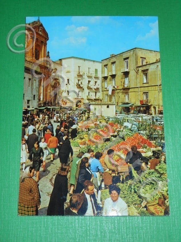 Cartolina Napoli - Mercato a Porta Capuana 1965 ca.