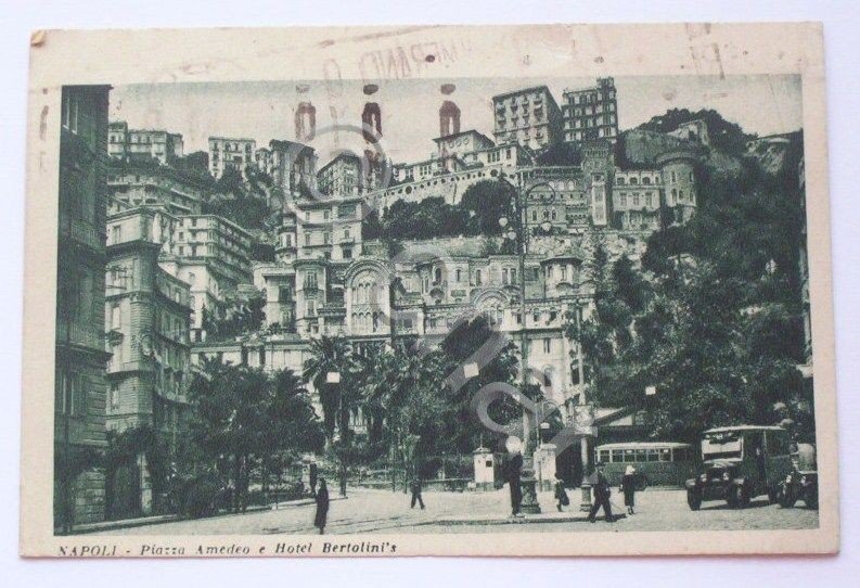 Cartolina Napoli - Piazza Amedeo e Hotel Berlino's 1936 | Immagine principale