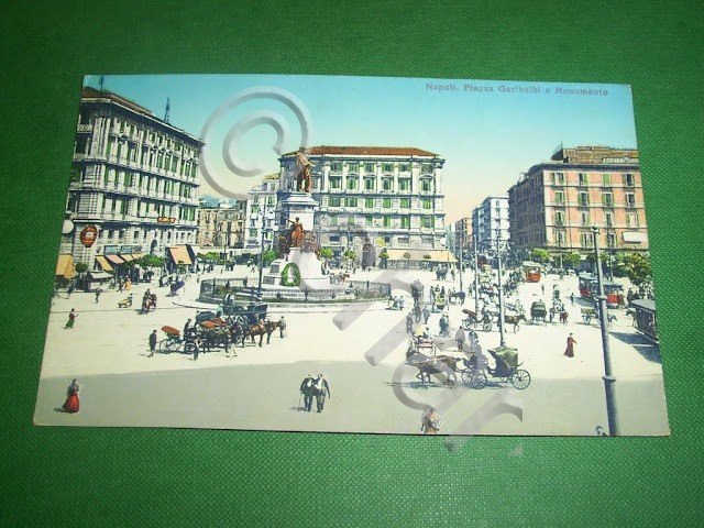 Cartolina Napoli - Piazza Garibaldi e Monumento 1920 ca.