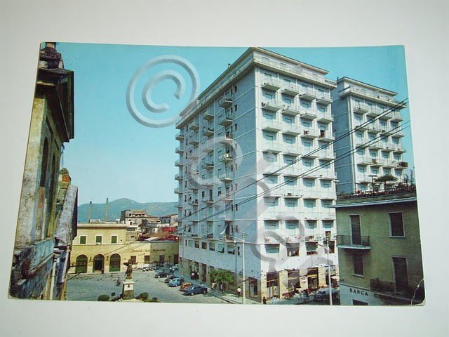 Cartolina Nocera Inferiore - Piazza Trieste e Trento 1964.