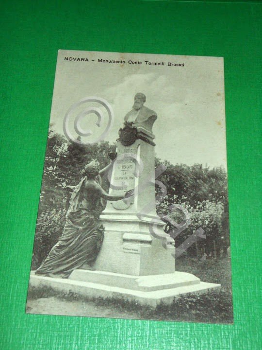 Cartolina Novara - Monumento Conte Tornielli Brusati 1915 ca.
