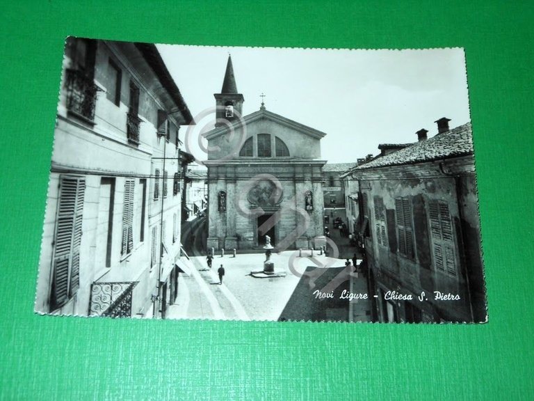 Cartolina Novi Ligure - Chiesa S. Pietro 1950 ca
