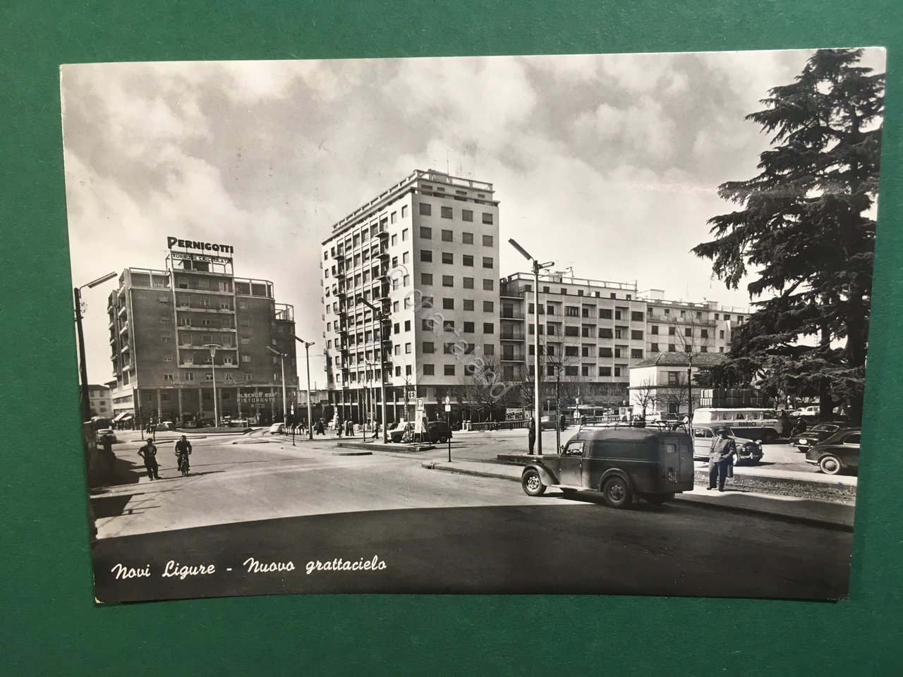 Cartolina Novi Ligure - Nuovo Grattacielo - 1959