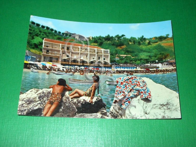 Cartolina Numana - Spiaggia 1965.
