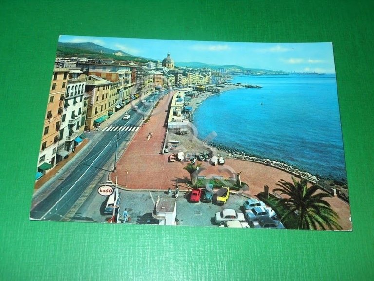 Cartolina Pegli - Il Lungomare e la spiaggia 1967