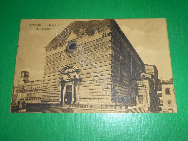 Cartolina Perugia - Chiesa di S. Lorenzo 1910.