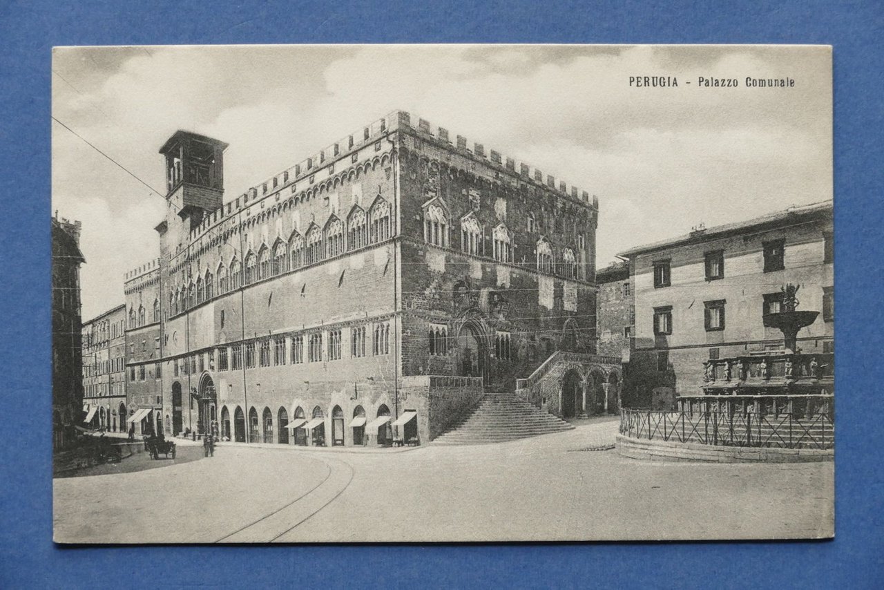 Cartolina Perugia - Palazzo Comunale - 1910 ca..