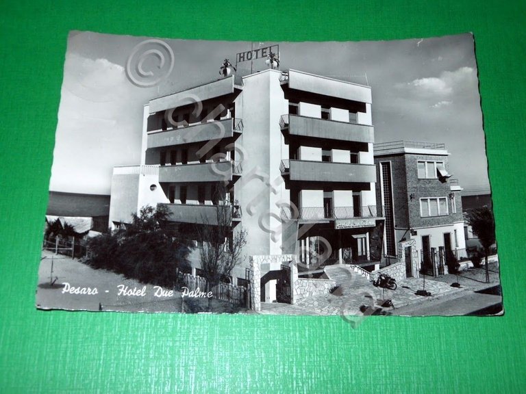 Cartolina Pesaro - Hotel Due Palme 1957